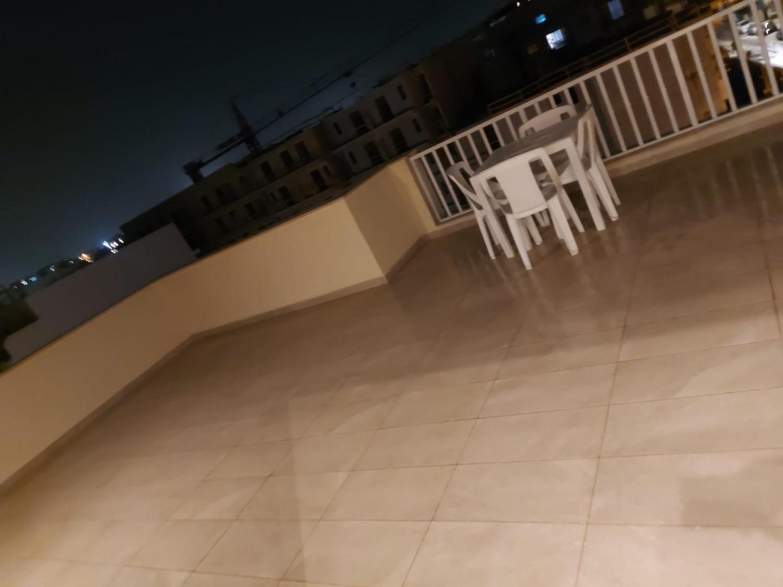 Central Apartment In Swieqi Is-Swieqi Bagian luar foto